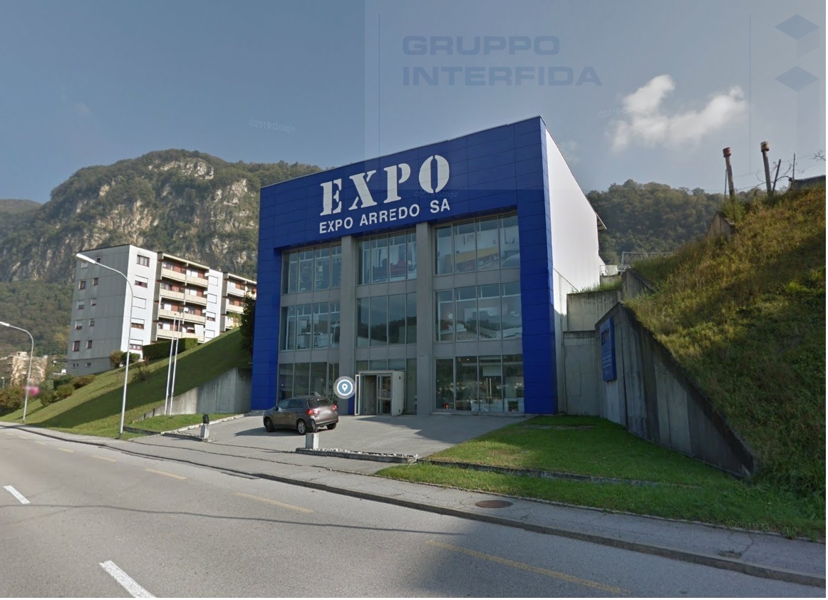 280m² office