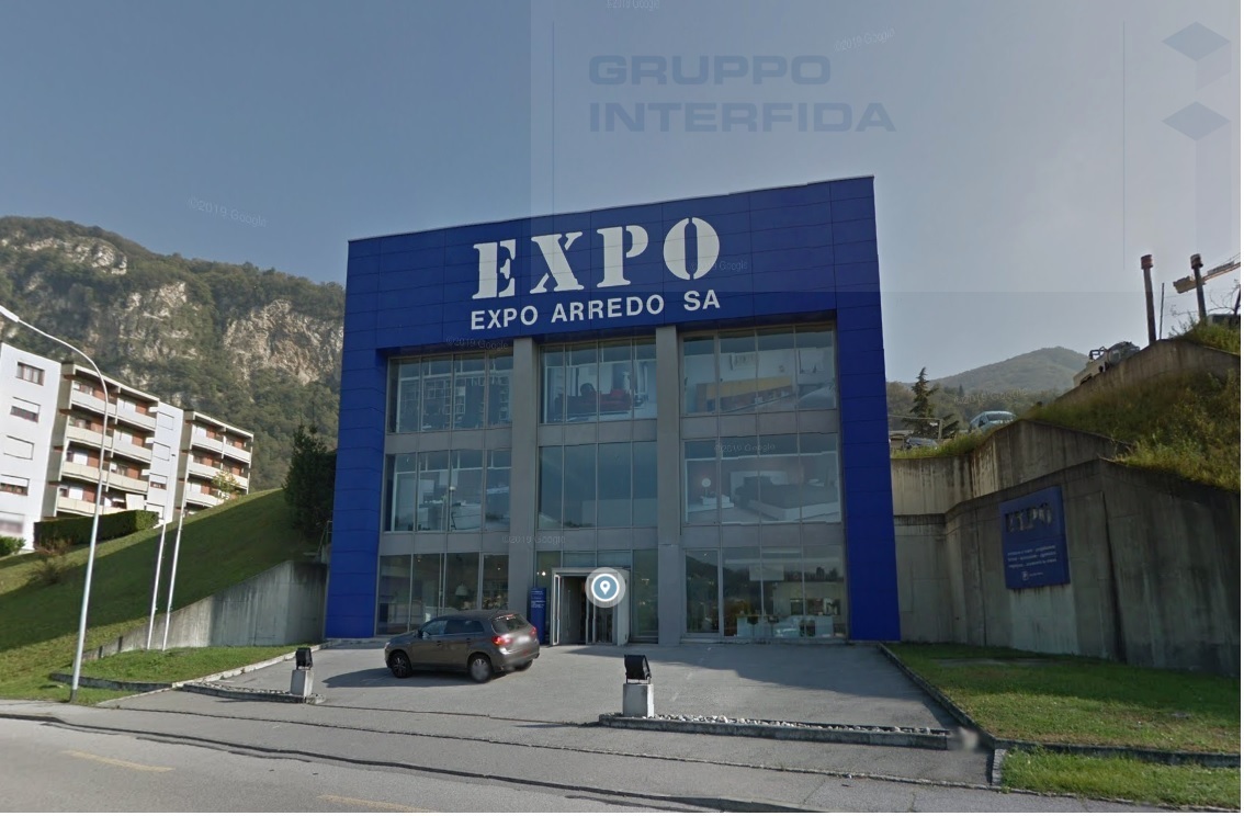 280m² office