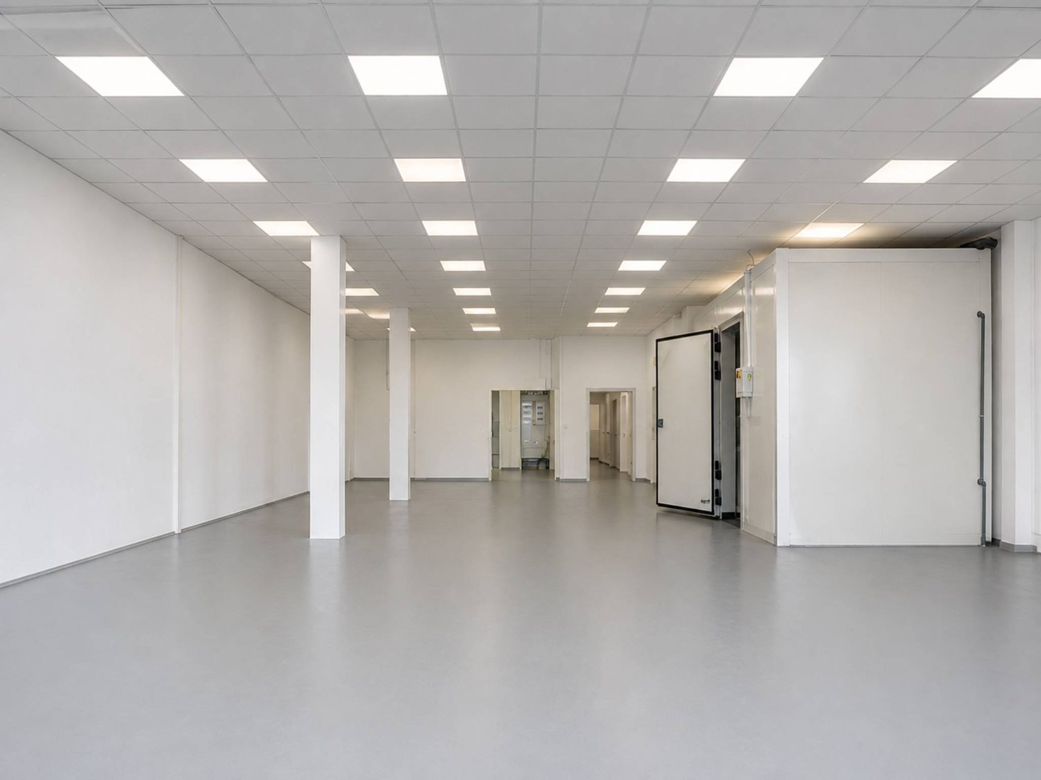 180m² commercial