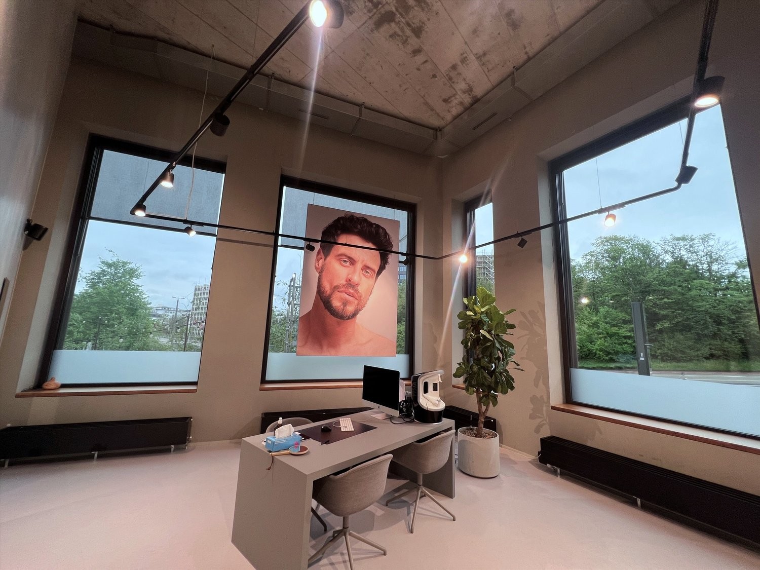194m² office