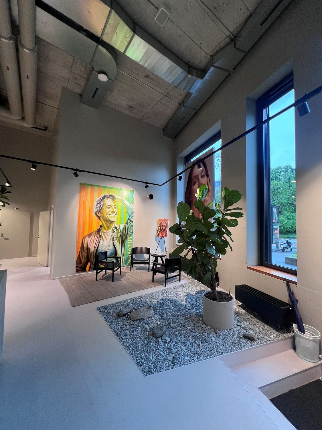 194m² office