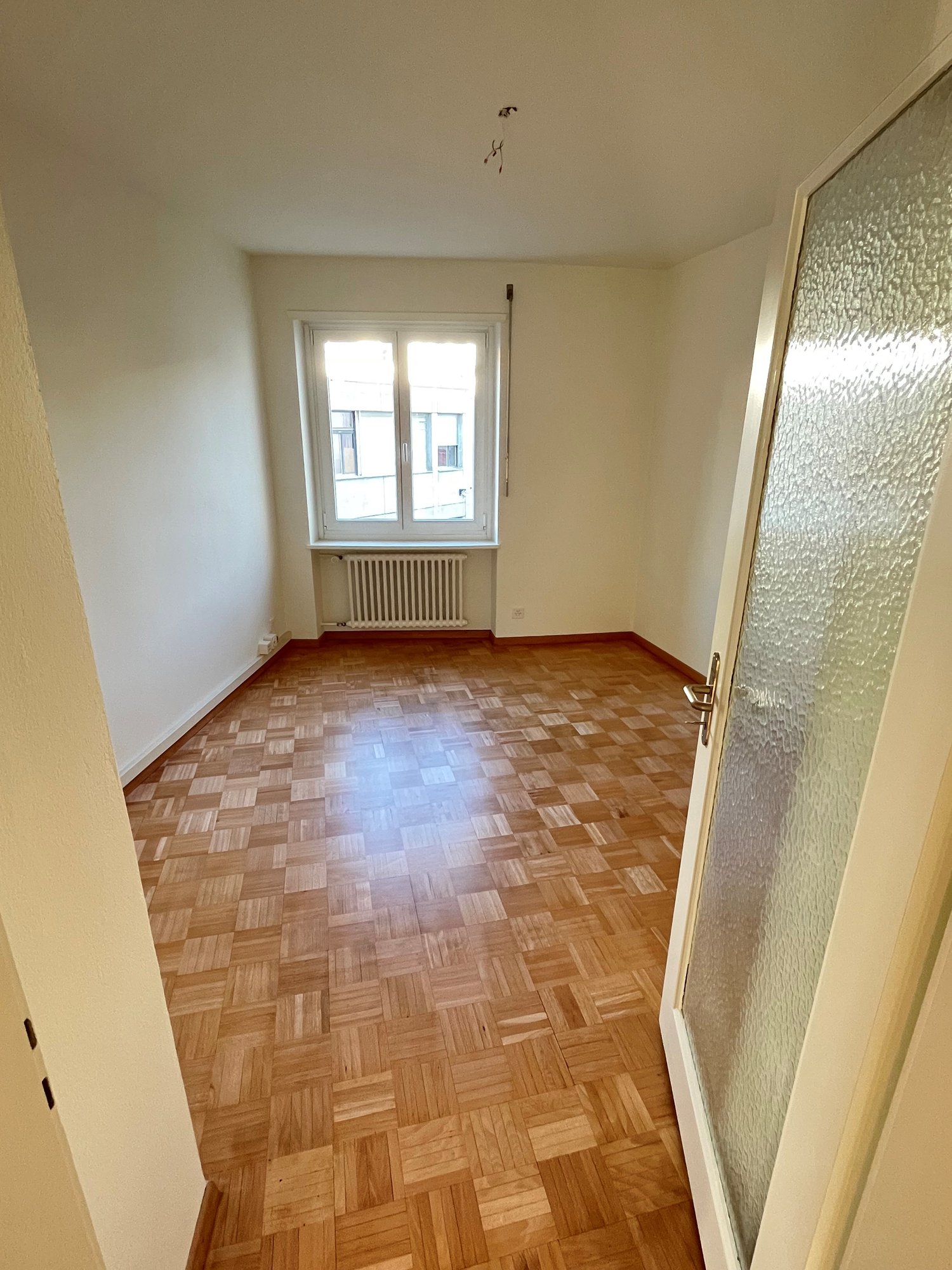 83m² commercial