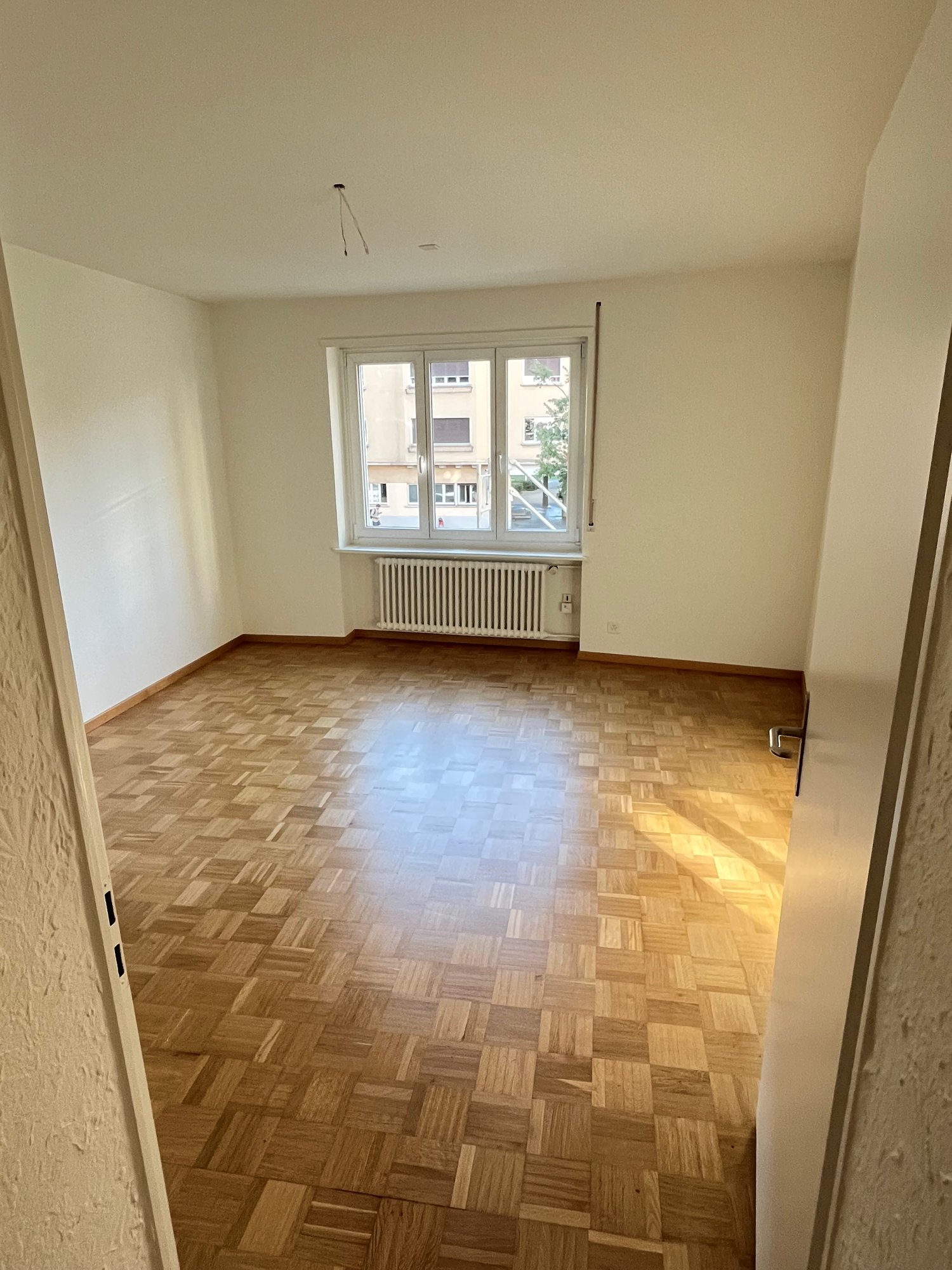 83m² commercial