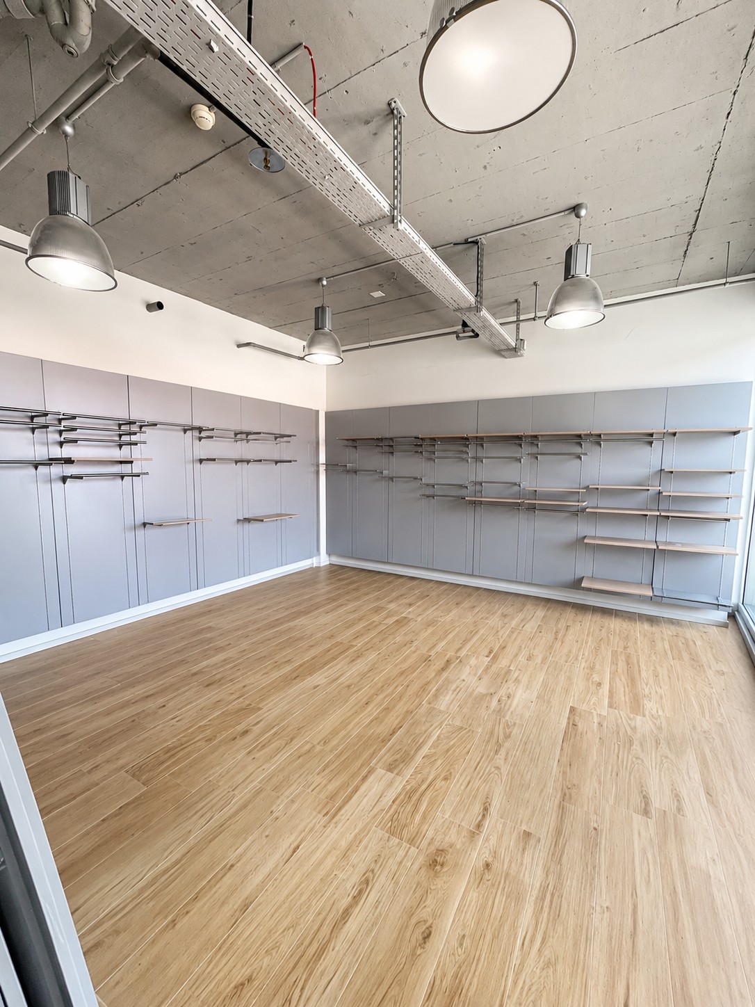 550m² commercial