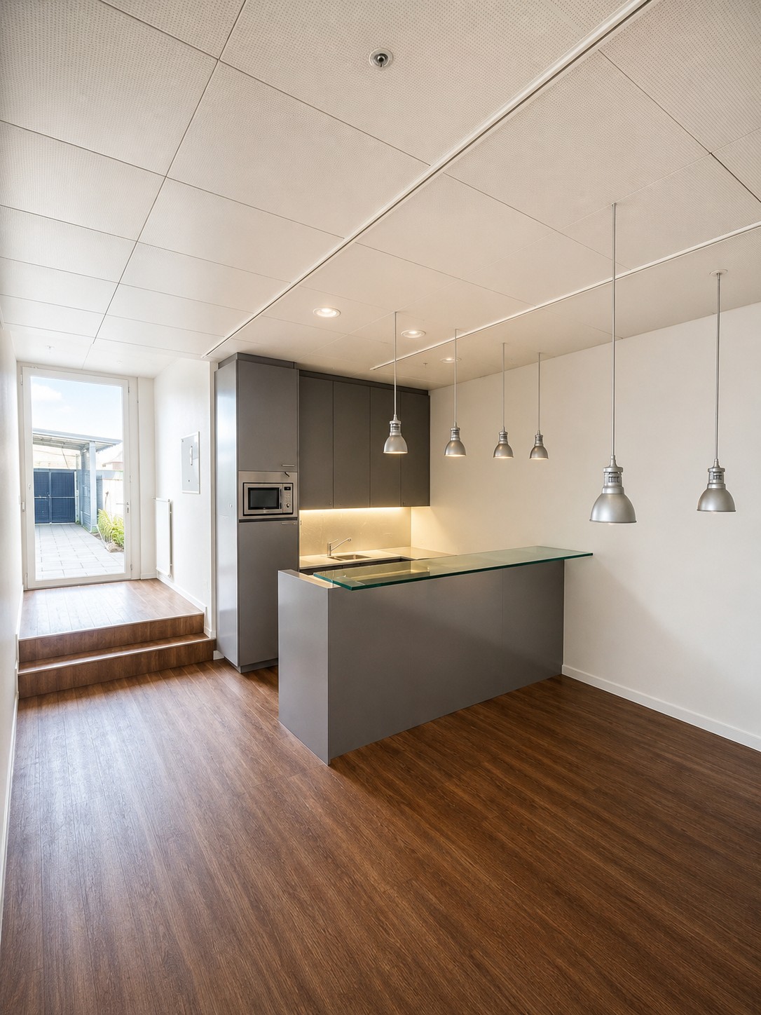 550m² commercial