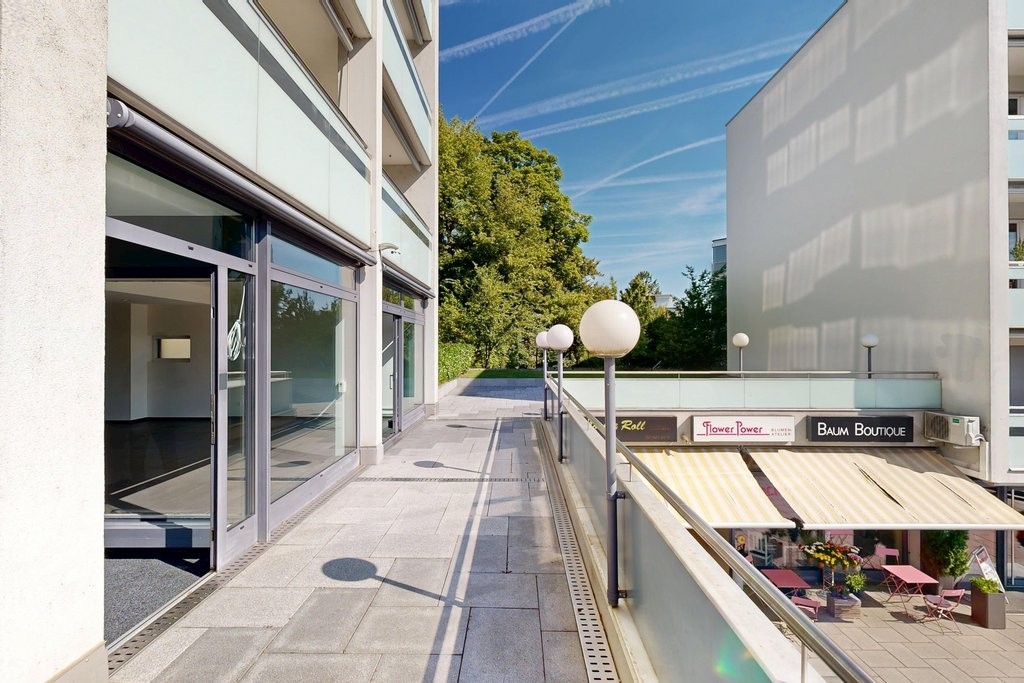 122m² studio