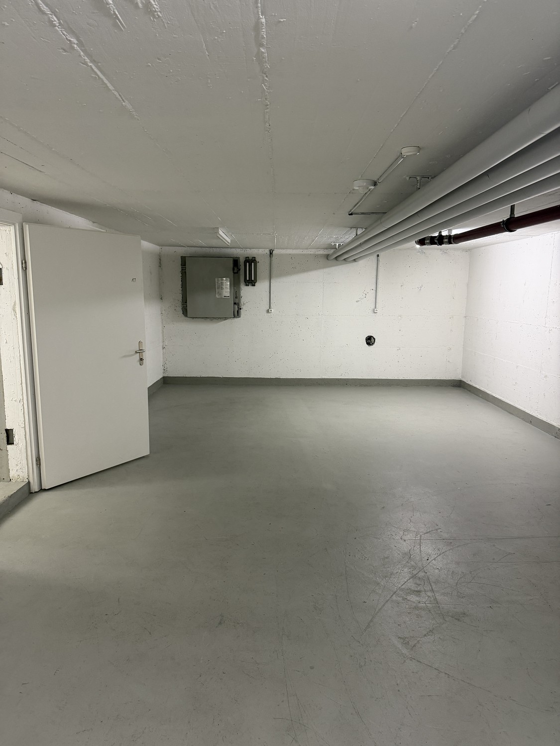45m² commercial