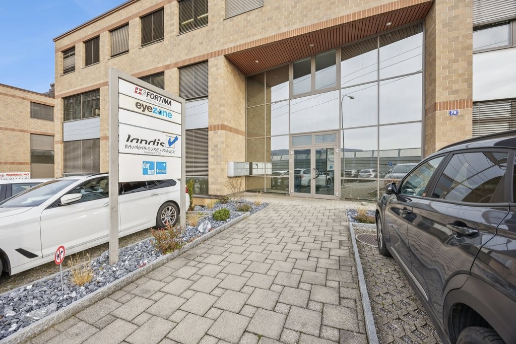 269m² office