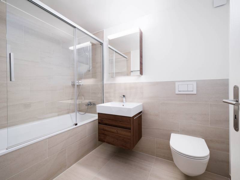 6 rooms apartment