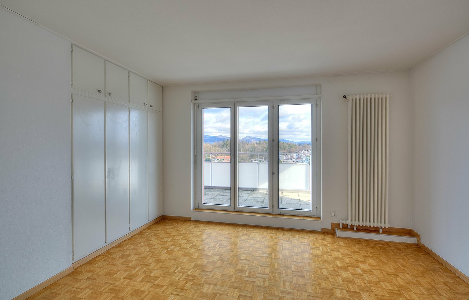 4 rooms attic flat