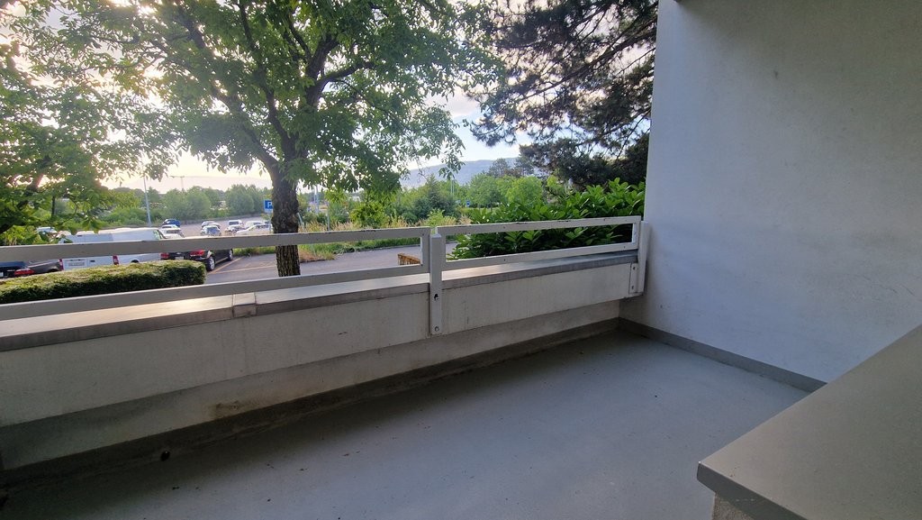 5 rooms apartment