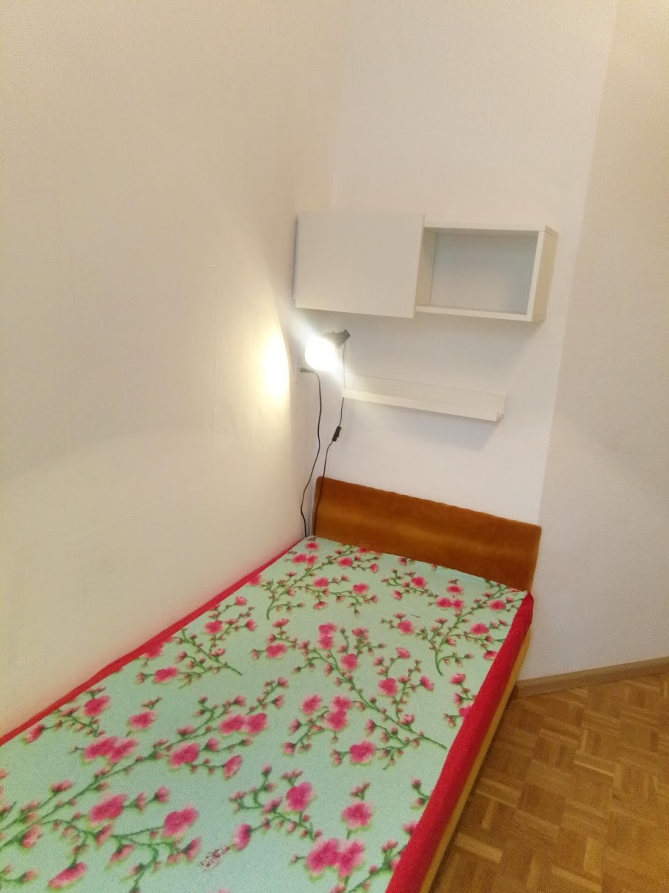 Camera in un appartamento condiviso