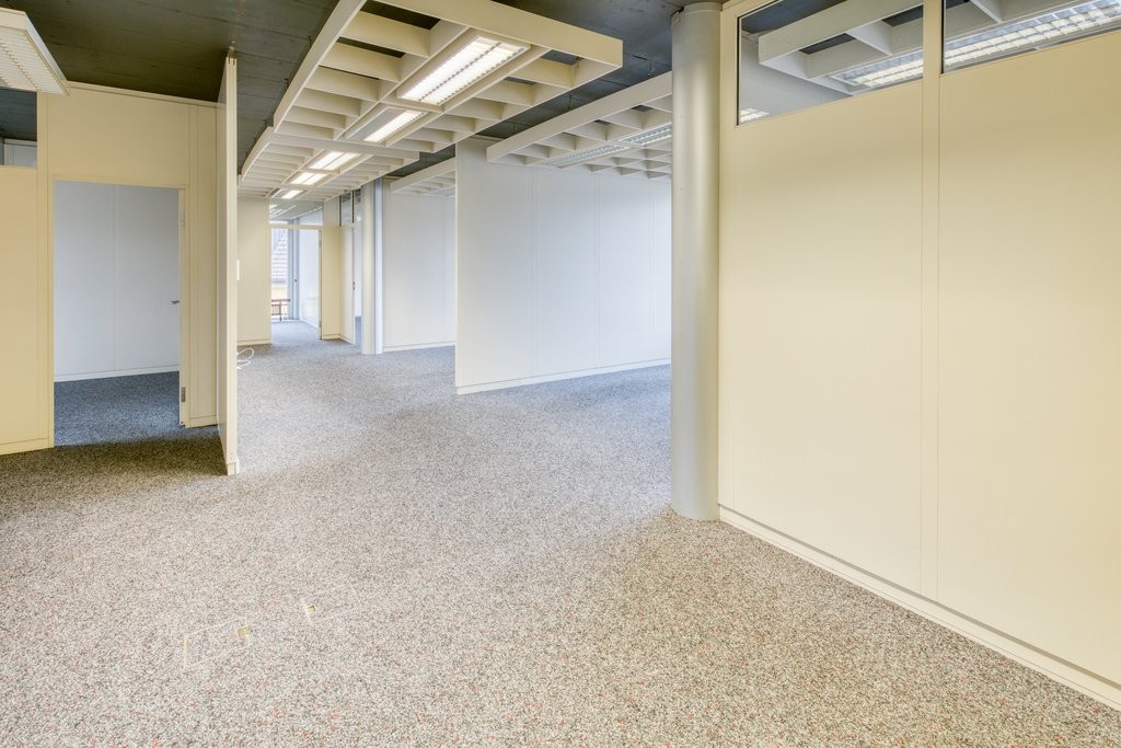 80m² commerciale