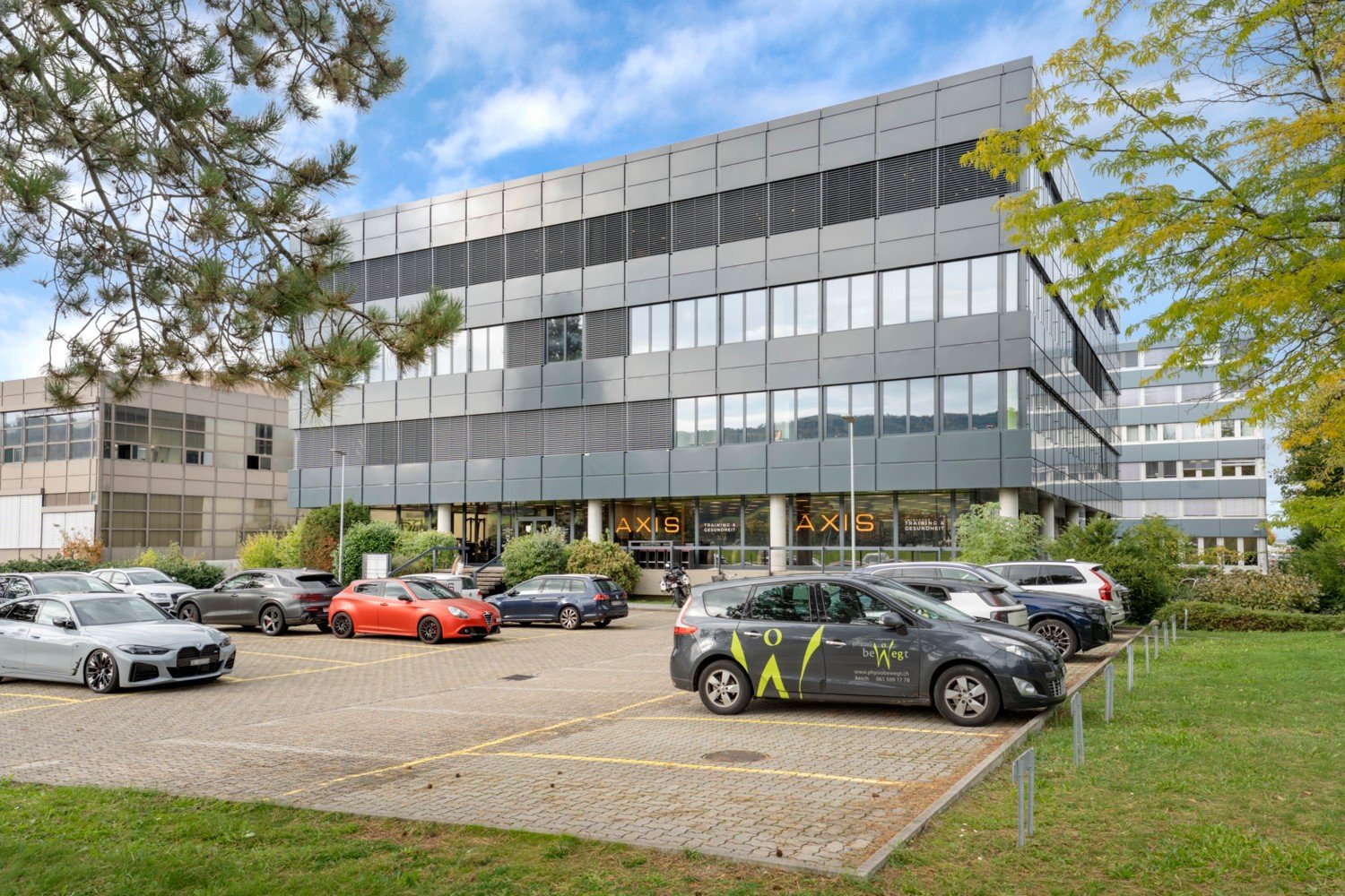 250m² commercial