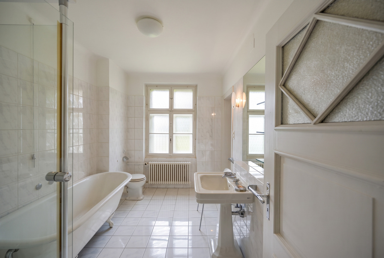 8-Zimmer-Einfamilienhaus
