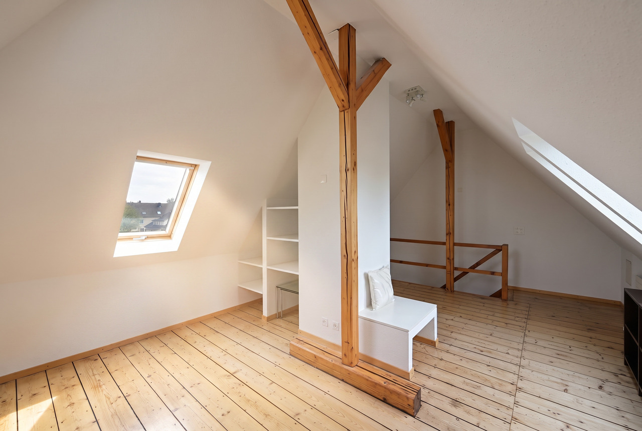 8-Zimmer-Einfamilienhaus
