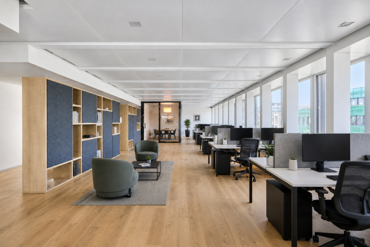954m² office
