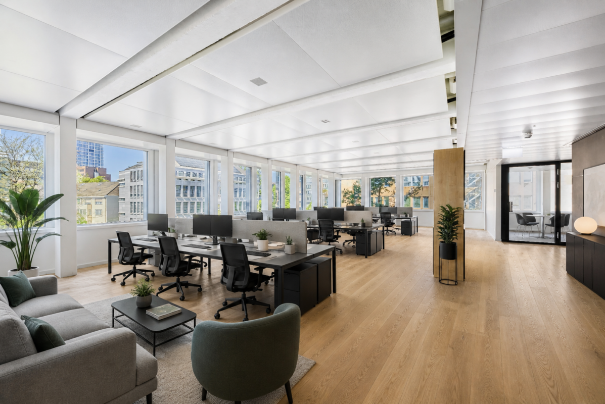 954m² office