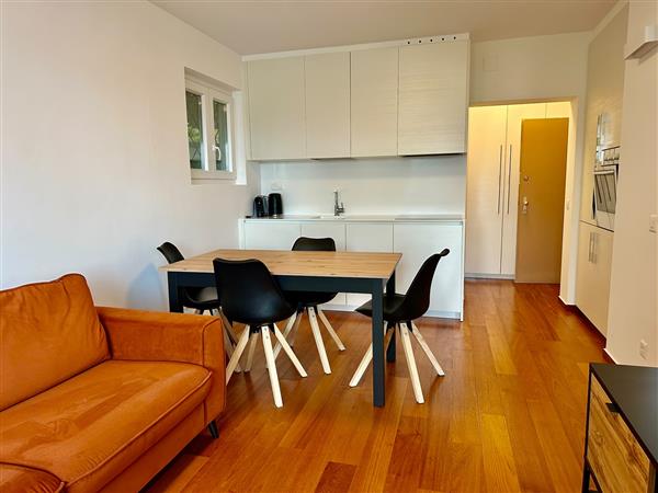 2 ½ Zimmer möblierte Wohnung