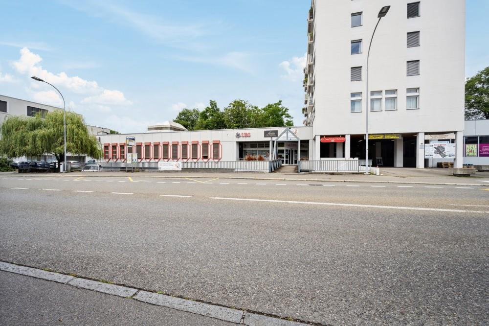 430m² office