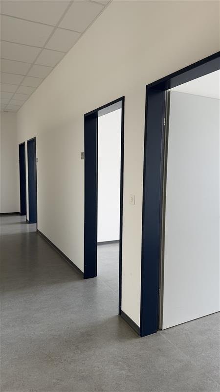 356m² office