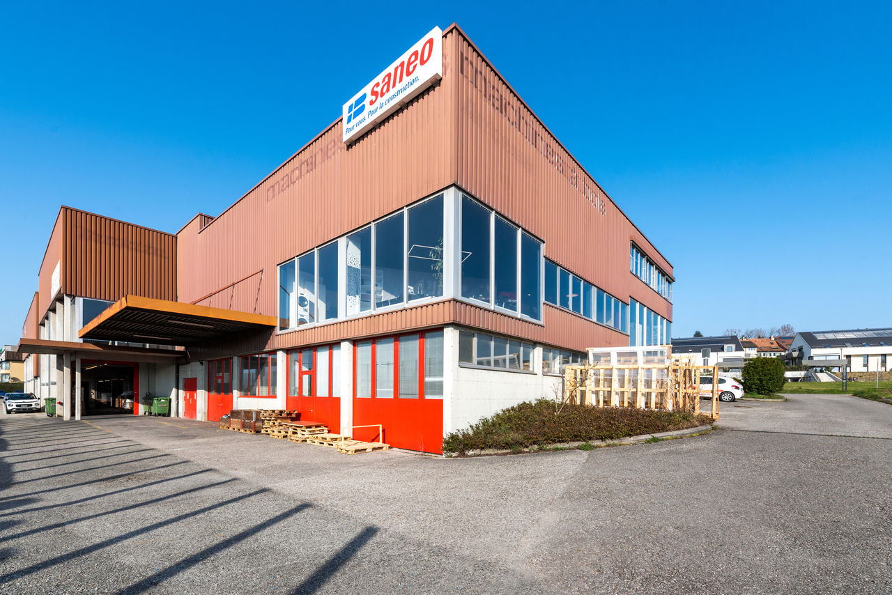190m² commercial