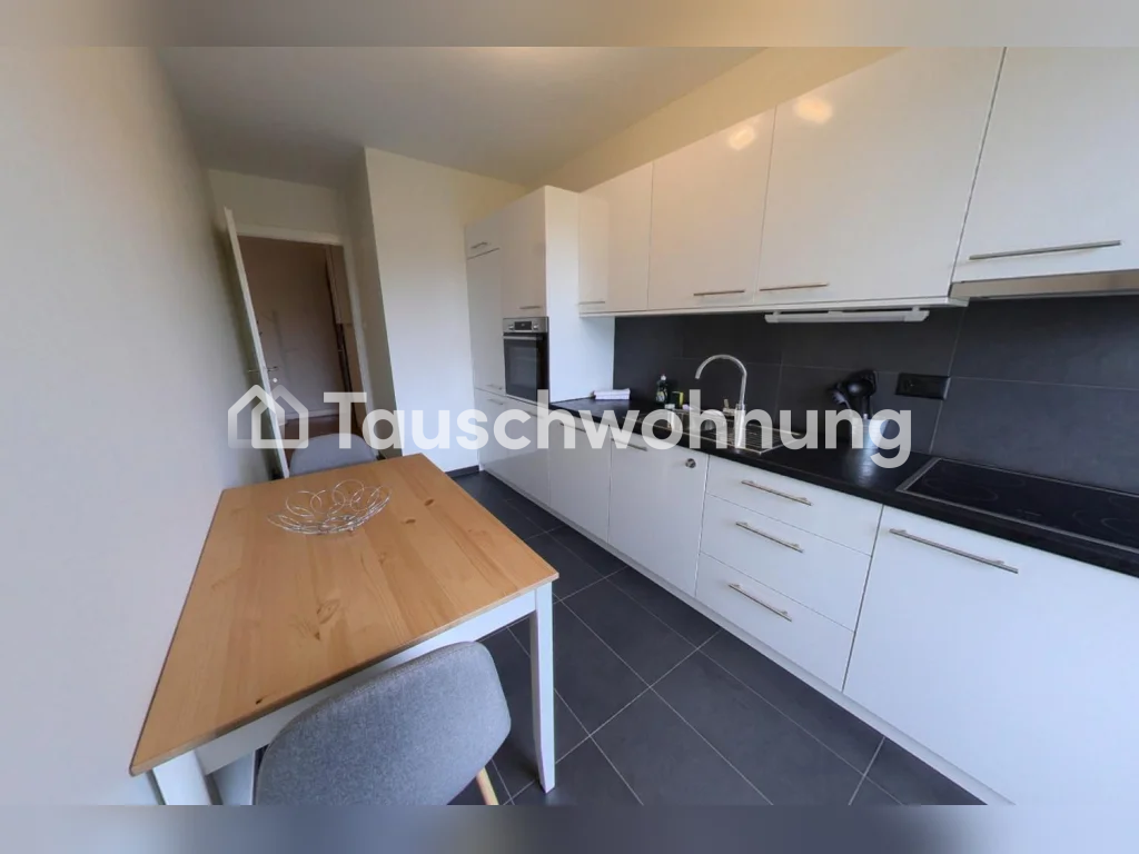 Appartement de 4 ½ pièces

Appartement lumineux et spacieux de 2 chambres avec vue sur le fleuve à louer à La Jonction. Contact:   
  
Profitez de cet élégant et spacieux appartement de 85 m² dans le quartier prisé de La Jonction, idéalement situé à proximité des transports publics et à quelques pas