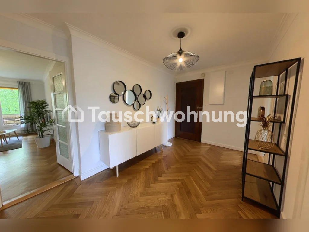 Appartement de 4 ½ pièces

Appartement lumineux et spacieux de 2 chambres avec vue sur le fleuve à louer à La Jonction. Contact:   
  
Profitez de cet élégant et spacieux appartement de 85 m² dans le quartier prisé de La Jonction, idéalement situé à proximité des transports publics et à quelques pas