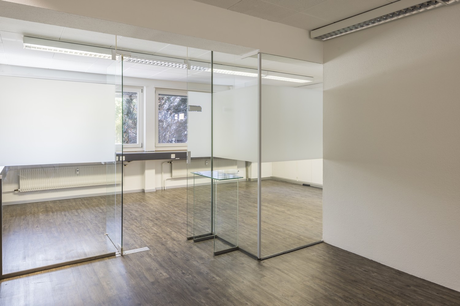 125m² commercial