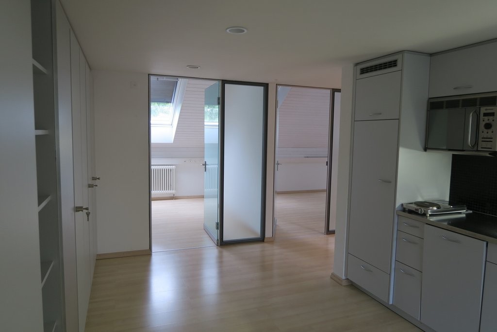 103m² office