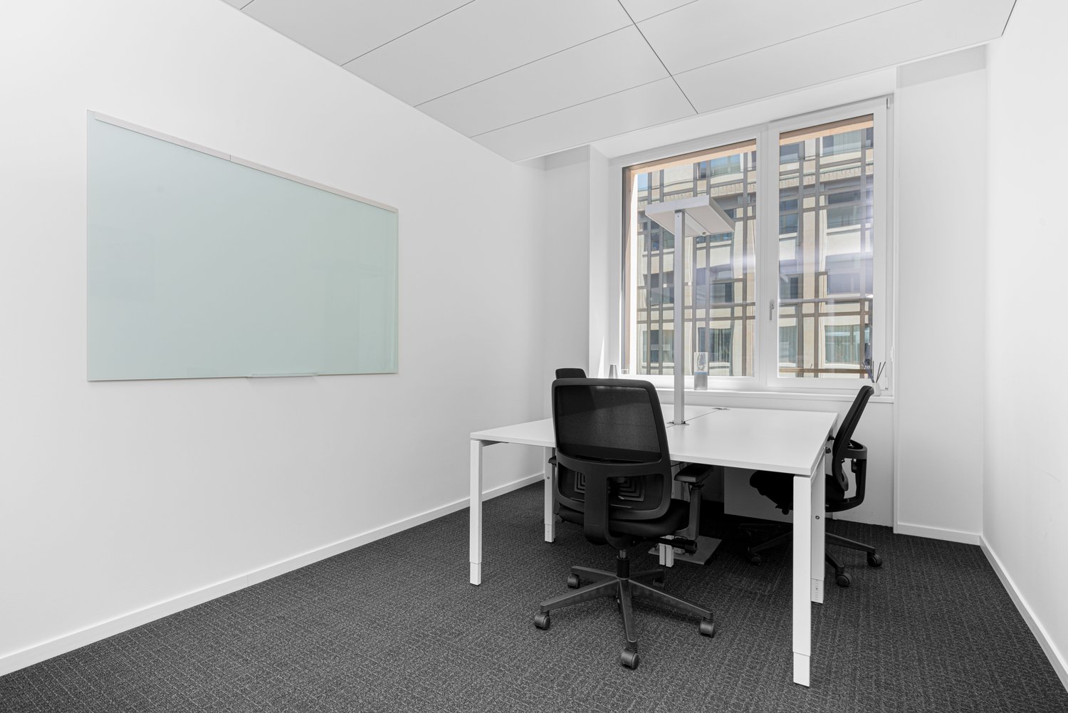 10m² office