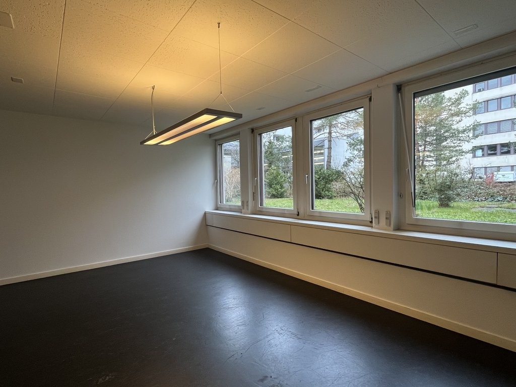 30m² office