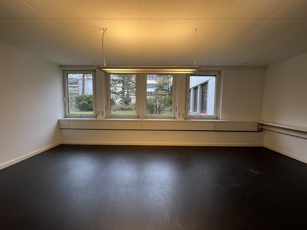 30m² office