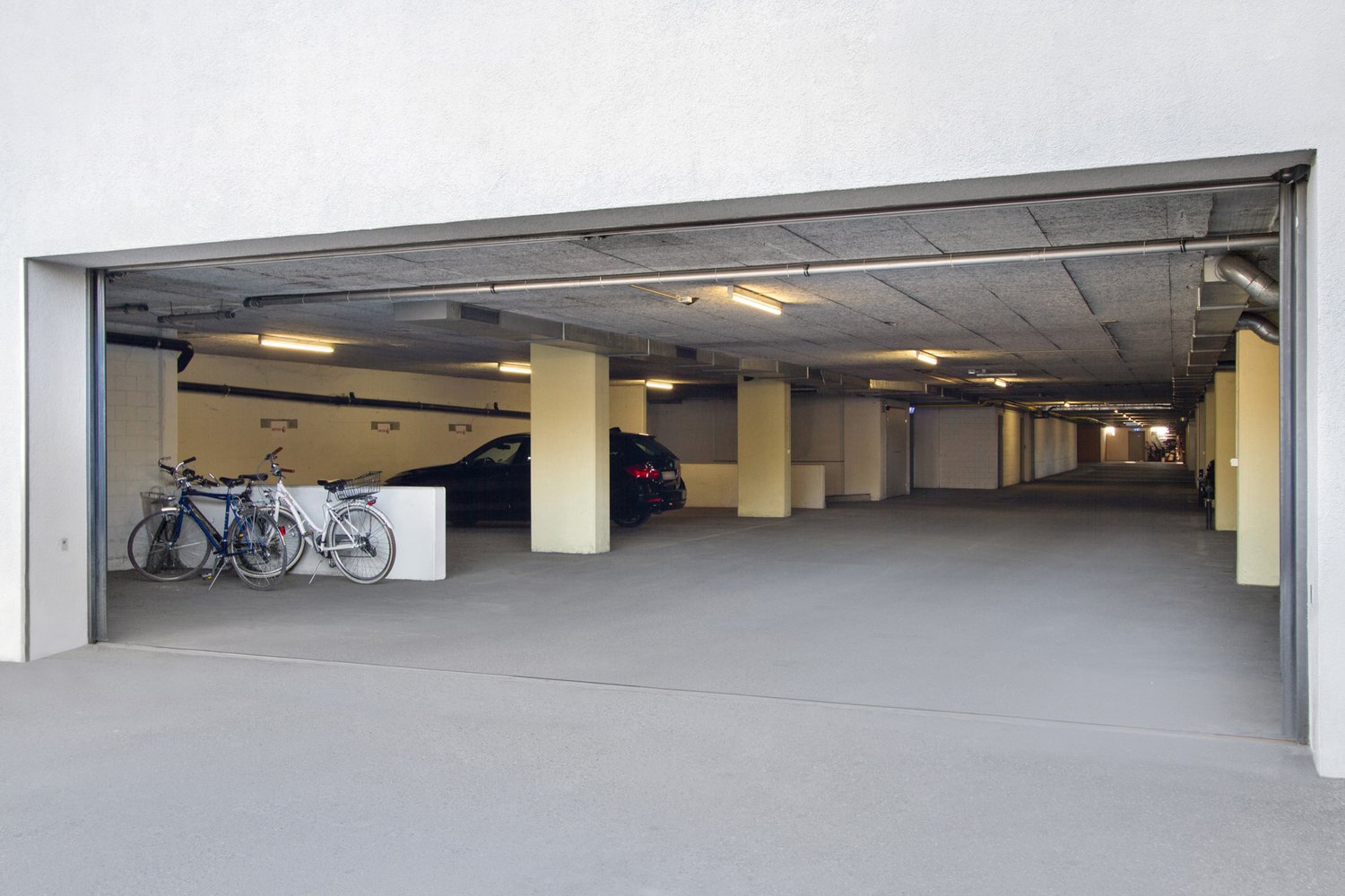 720m² office