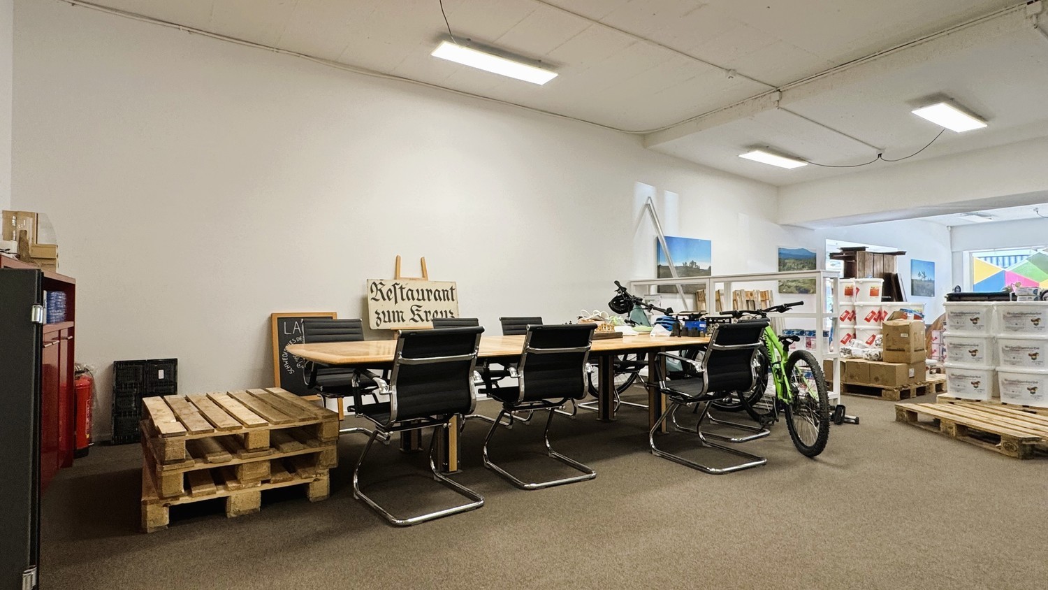 195m² commercial