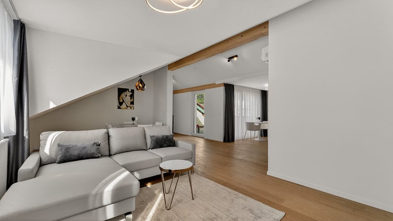 Möblierte 2 ½ Zimmer Wohnung
