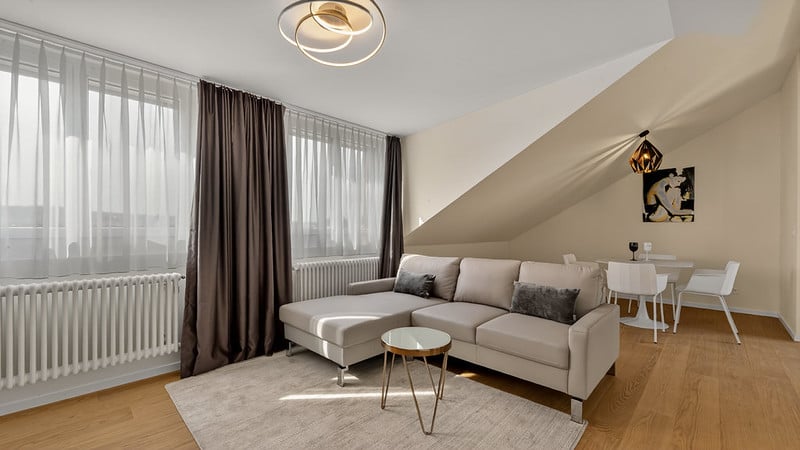 Möblierte 2 ½ Zimmer Wohnung