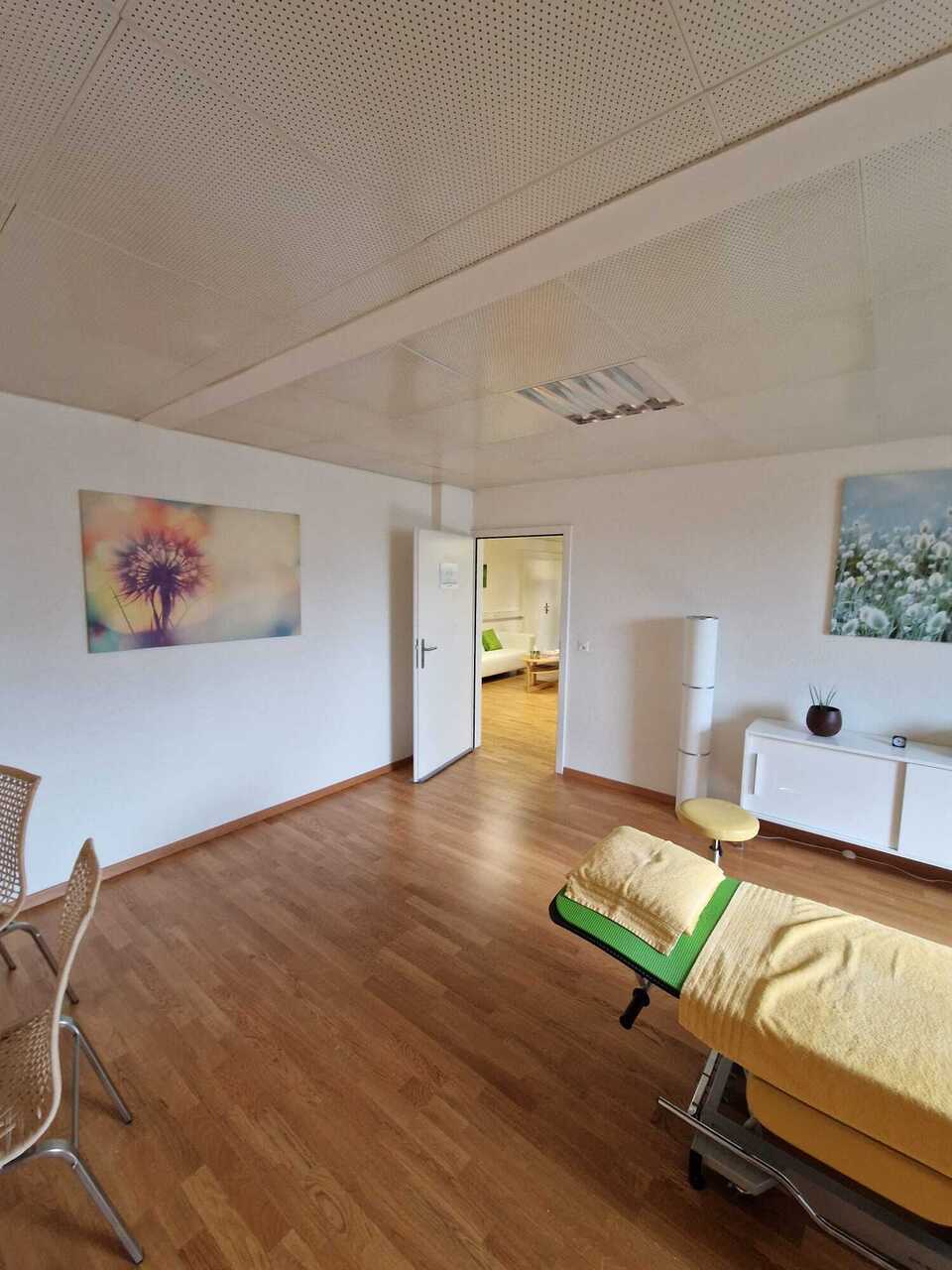 95m² commercial