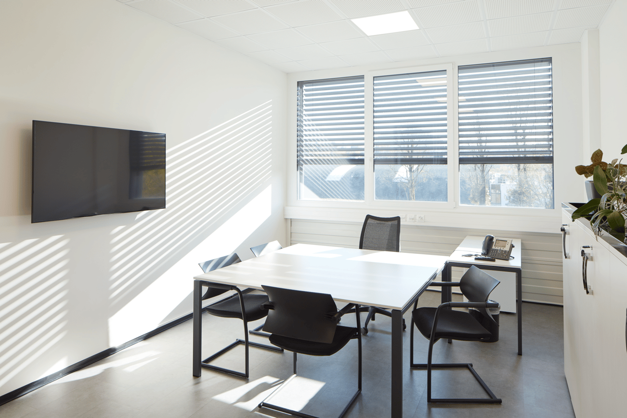 1223m² Büro