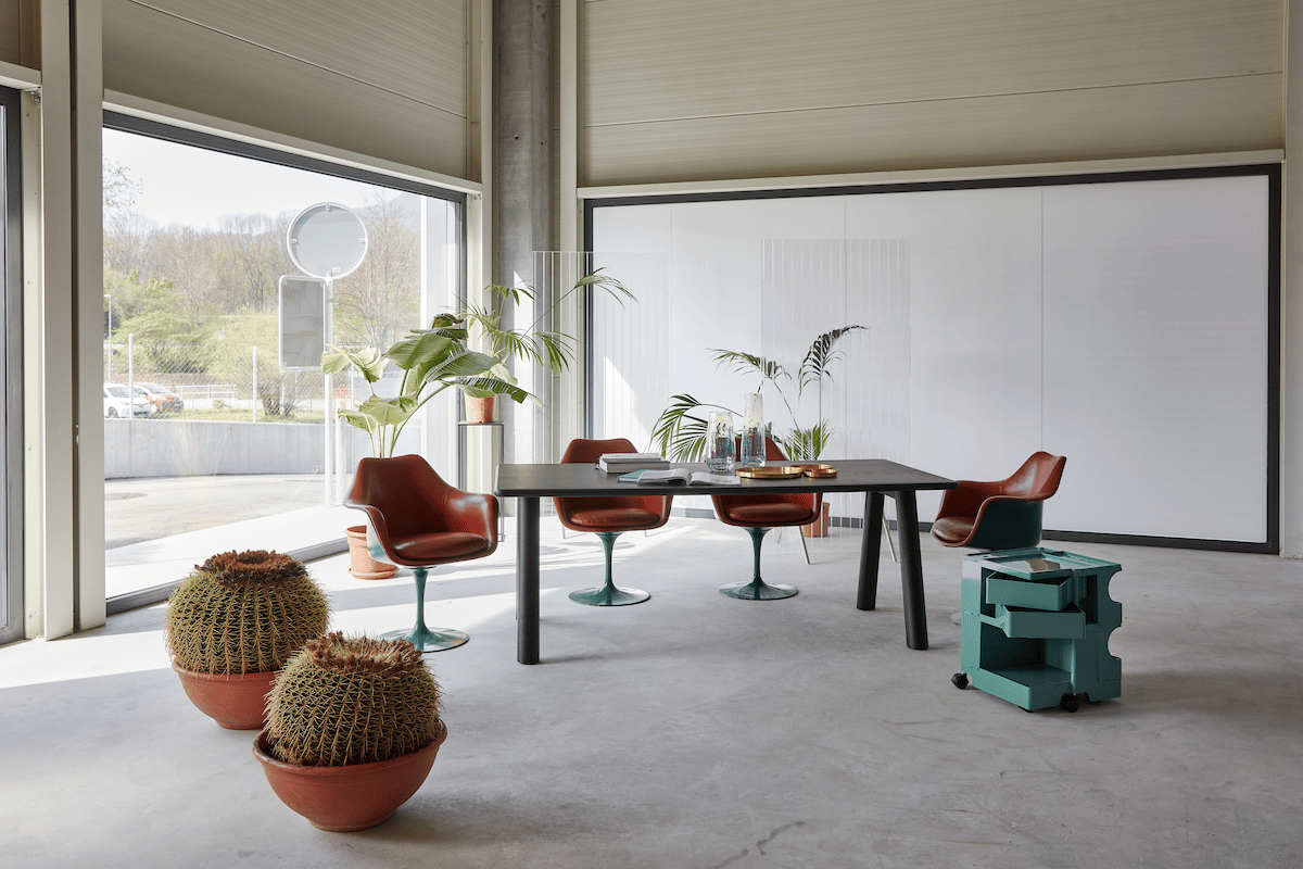 1223m² Büro