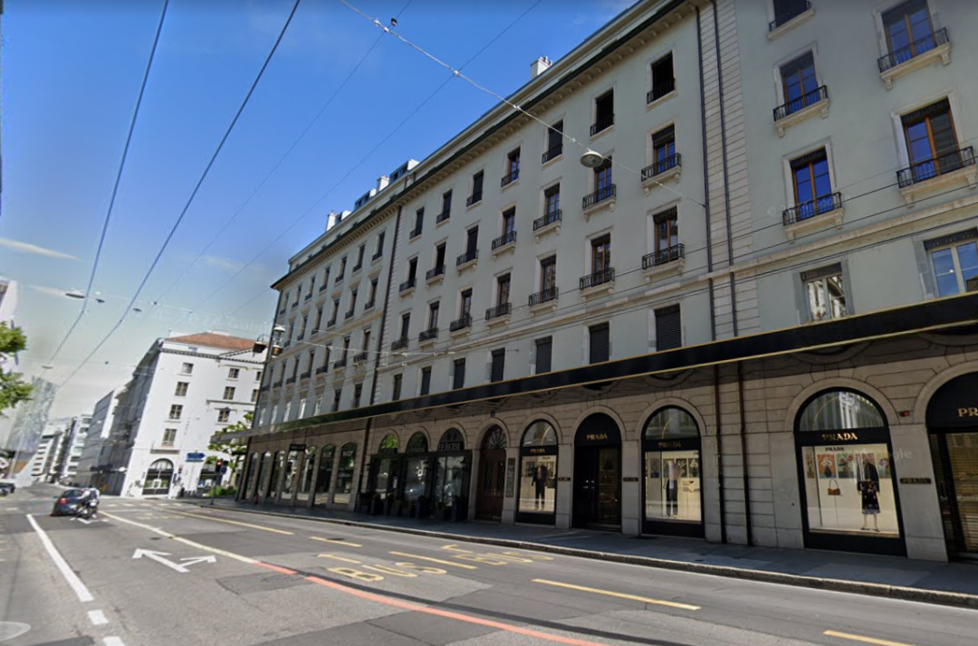 89m² office
