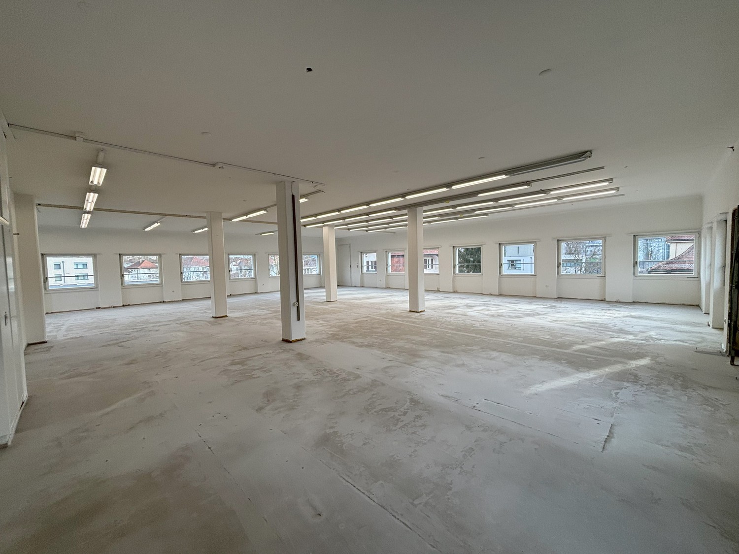 252m² commercial