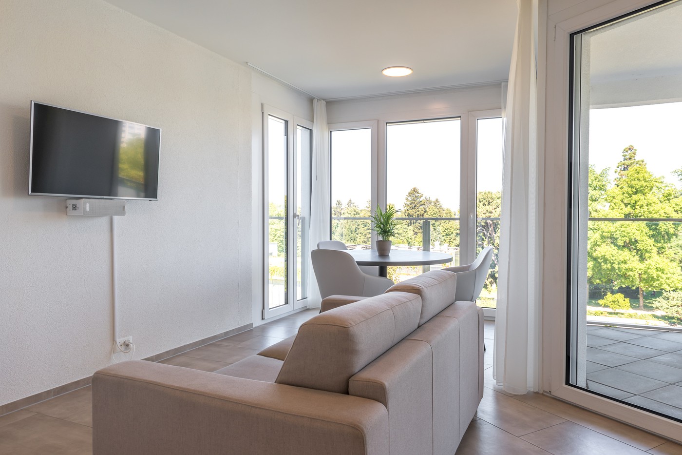 2 ½ rooms furnished flat