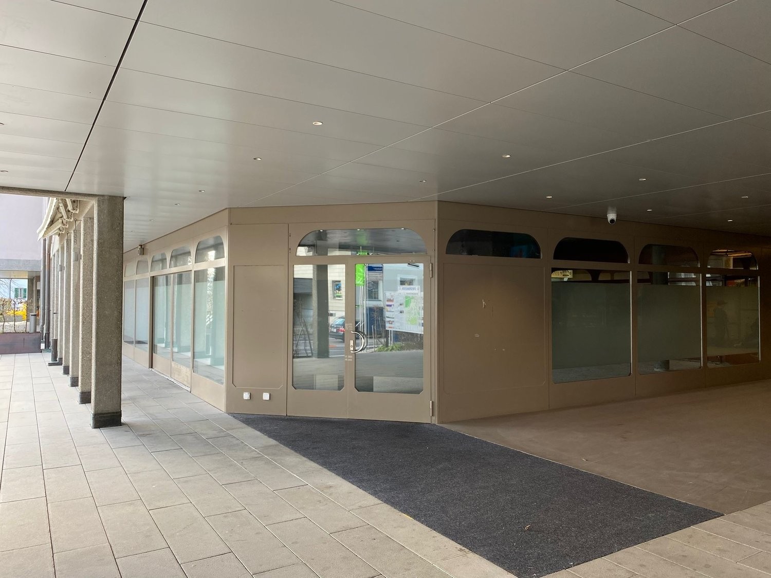 154m² commerciale