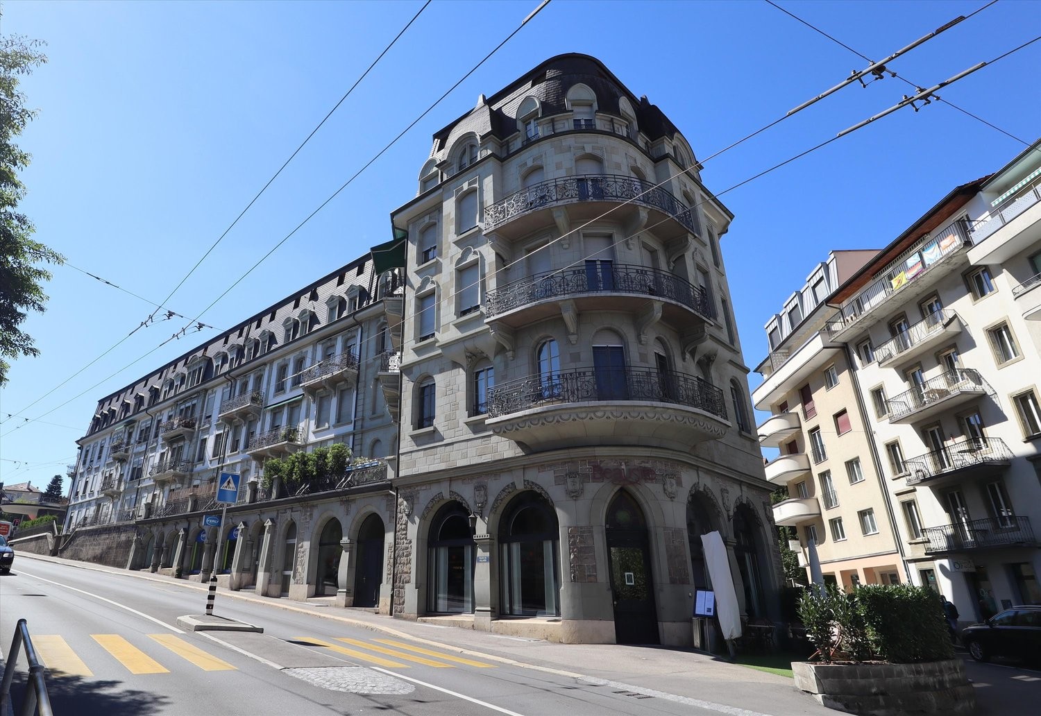 378m² restaurant