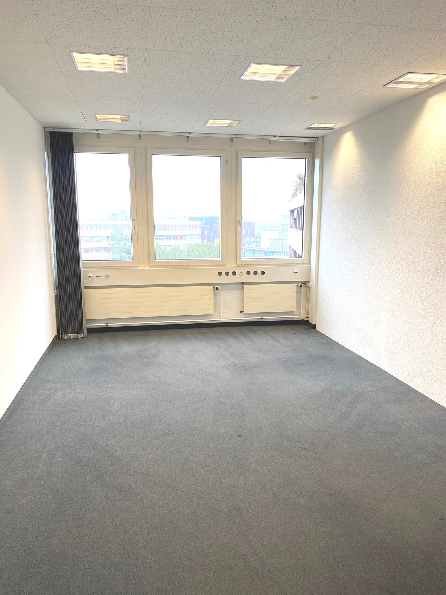 390m² commerciale