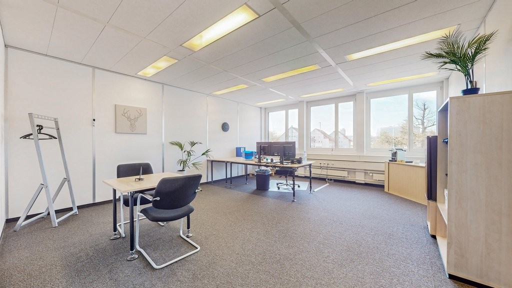 32m² office