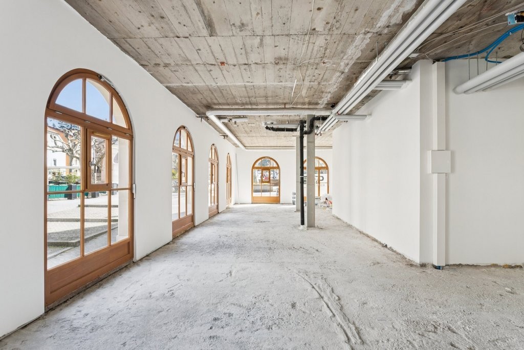 106m² Laden