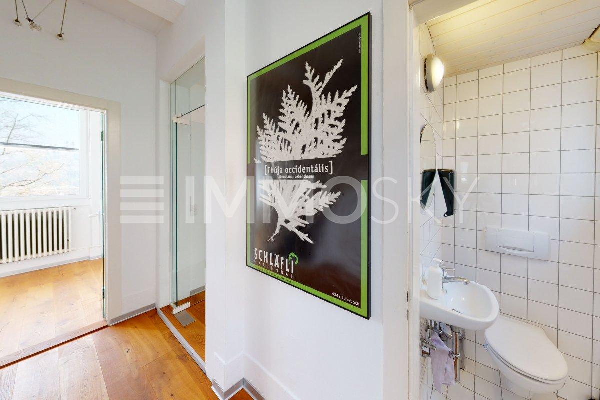 68m² office