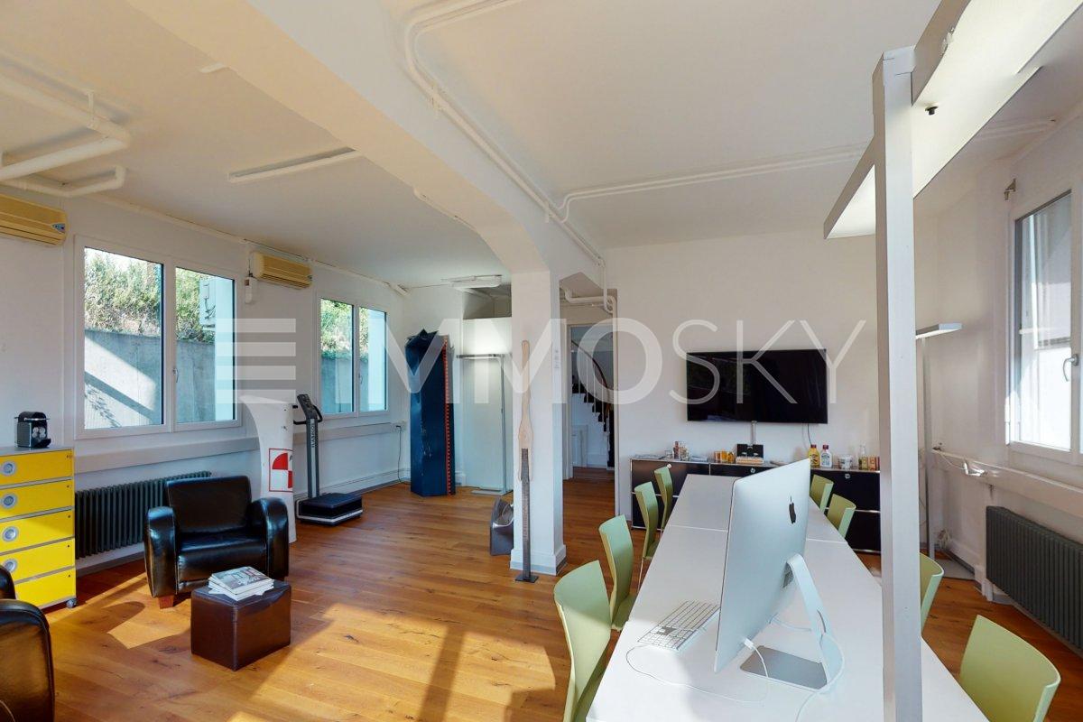 68m² office